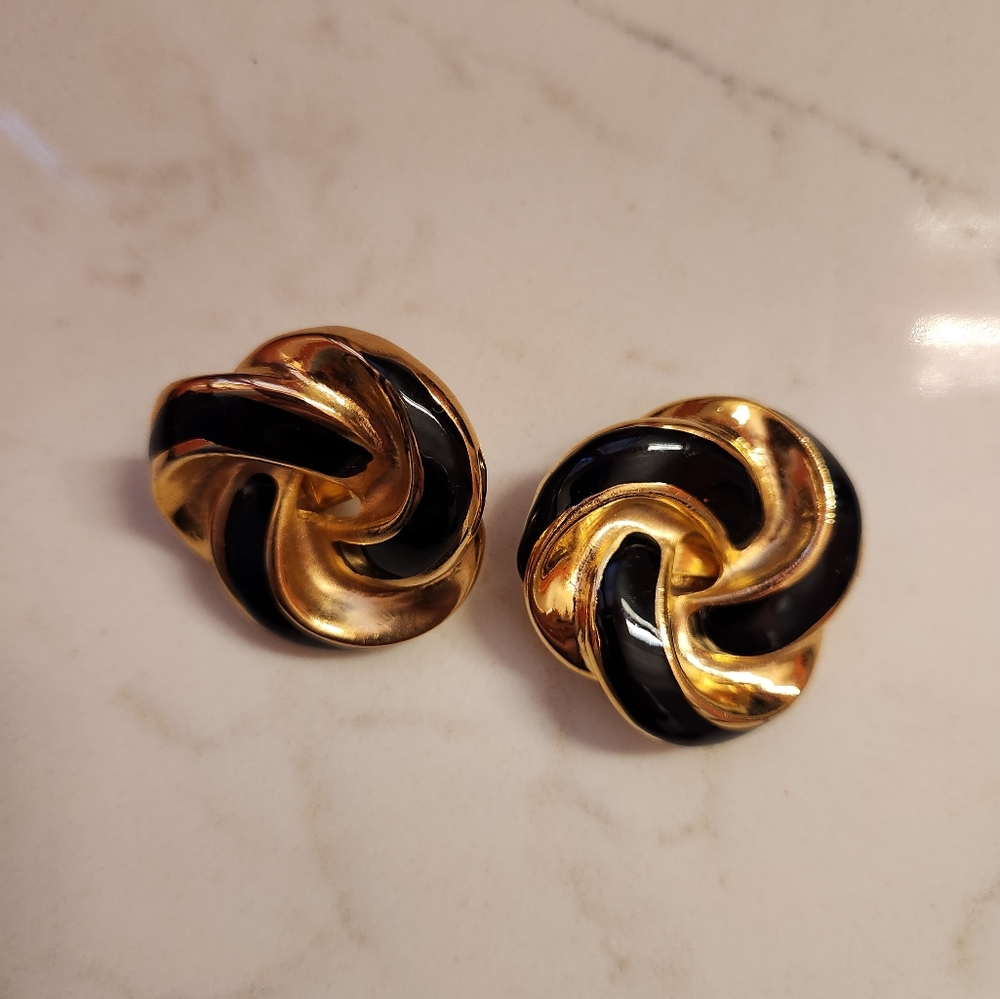 Vintage Black & Gold Earrings